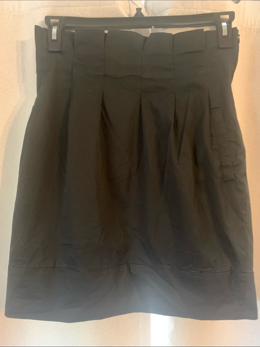 BCBGMaxAzria Black Pleated High-Waist Mini Skirt